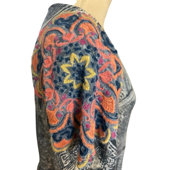 Sundance 100% Linen Embroidered V Neck Floral Boho Blue Short Sleeves Top XS - Picture 6 of 11